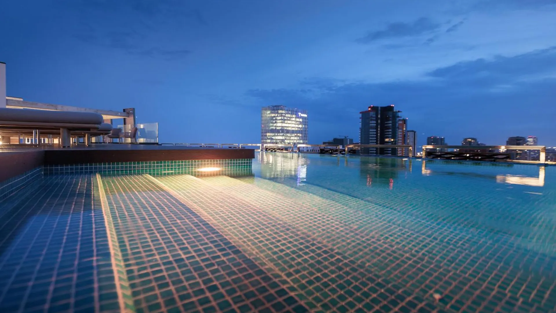 ****  Hotel Tembo Barcelona Sant Adria de Besos Spanien